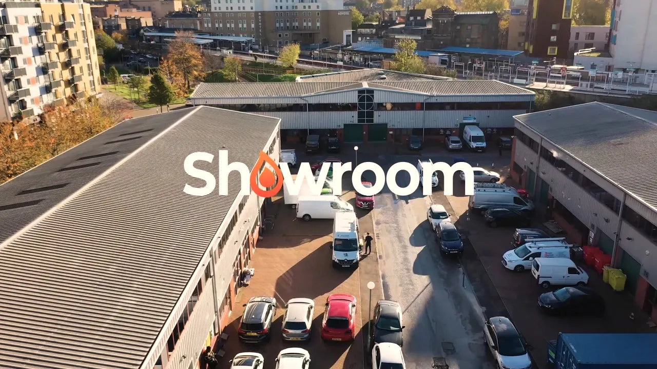 Carregar vídeo: Vídeo da exposição de lareiras em Greenwich, Londres.