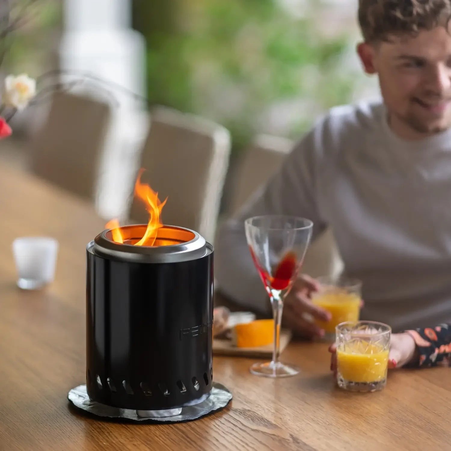 Volcano Pellet Tabletop Fire Pit Medium – Matte Black Stainless Steel