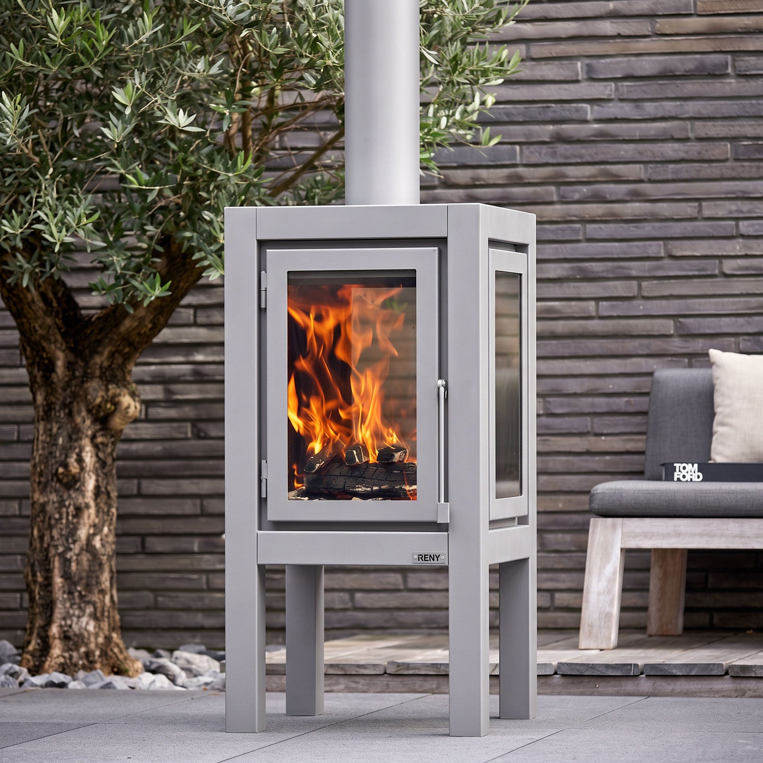 Quaruba XXL Outdoor Fireplace - Matte Steel