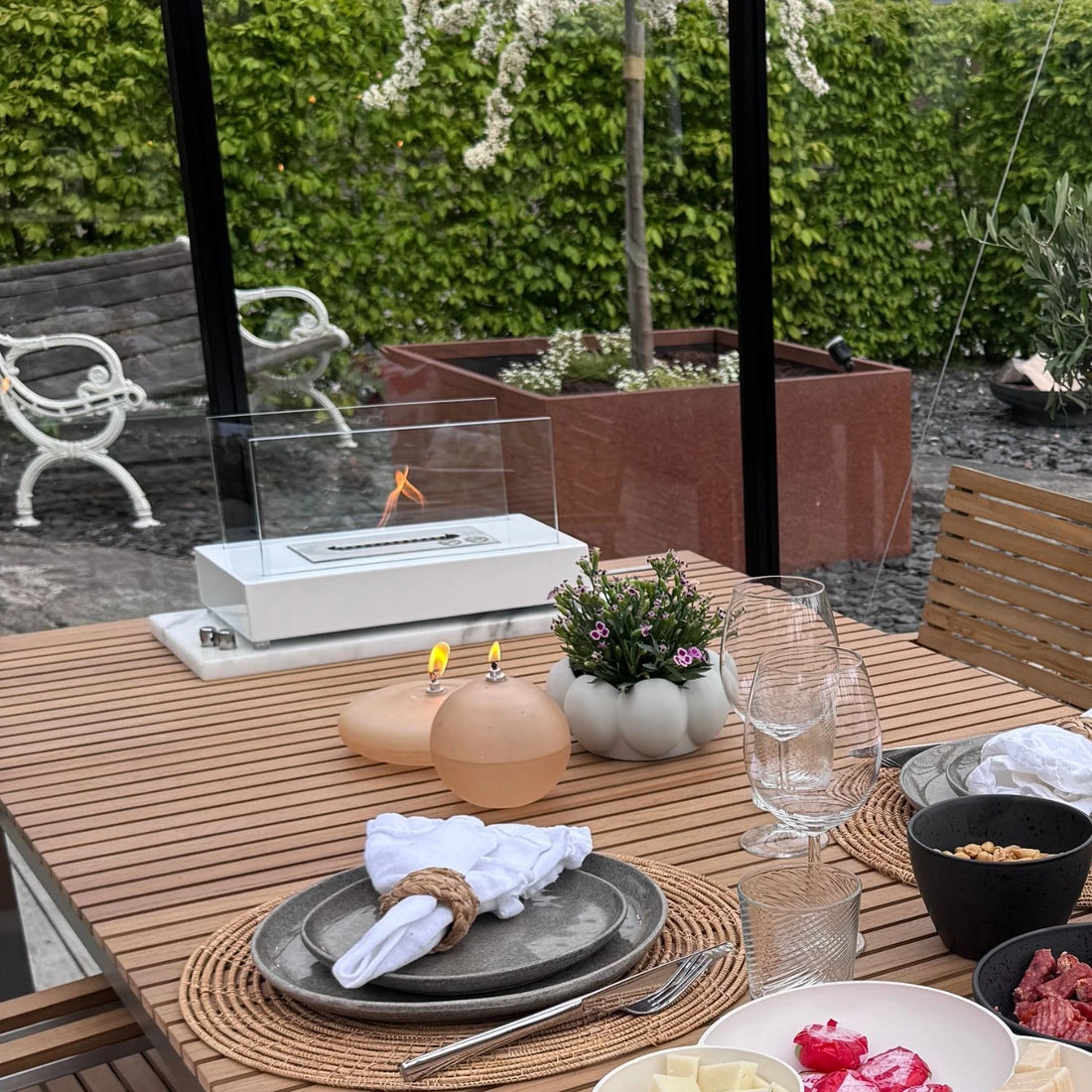 Lambeth White - Tabletop Bio Fireplace