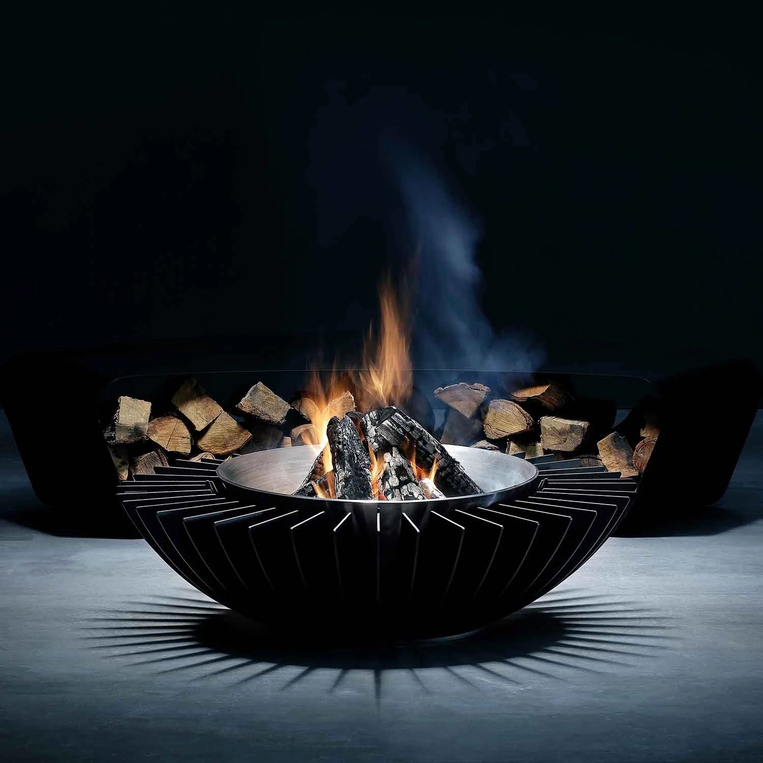 Cosmo Fire Pit - Black GlammFire