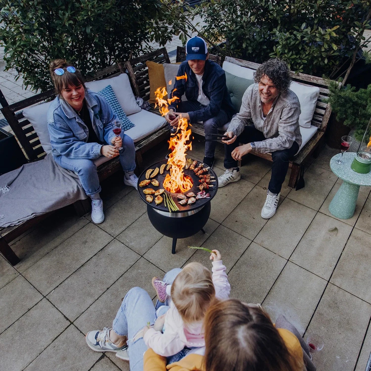 Grill plate for Höfats Moon 45 outdoor smokeless fire pit.