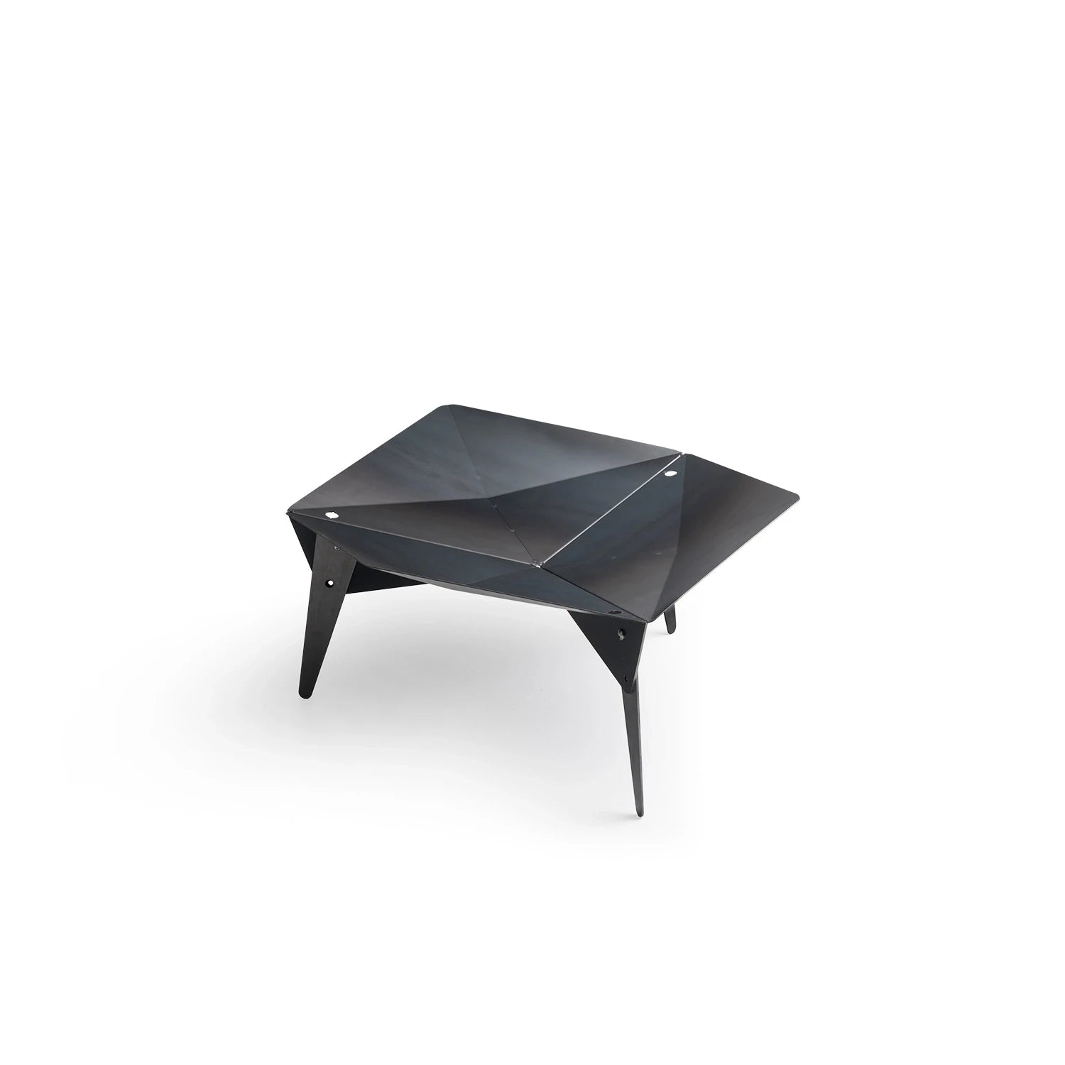 3 metal feet for the Höfats TRIPLE 90 fire pit that elevate the fire pit and protect the surface underneath from heat.