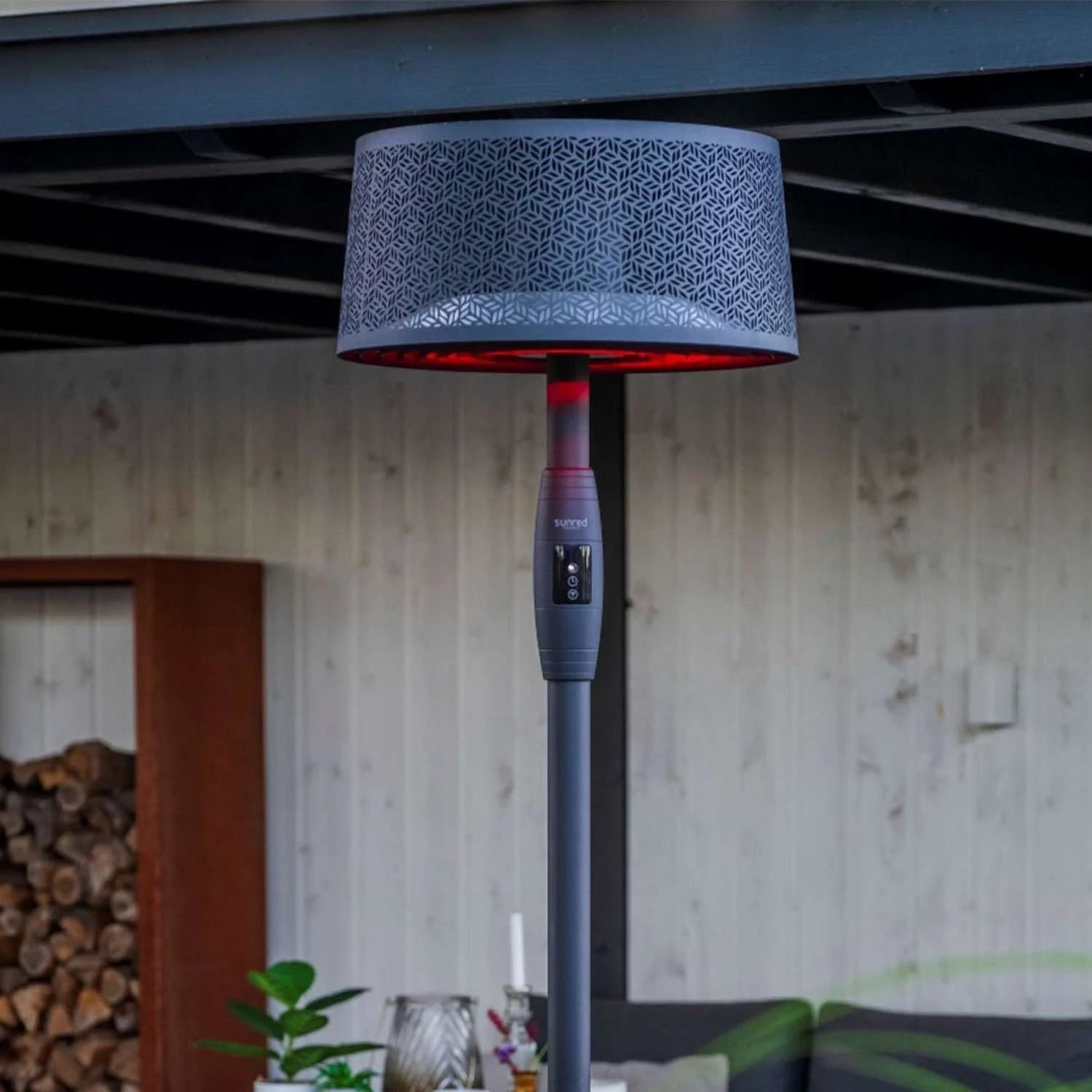 Moderna Artix 2000W suporte preto