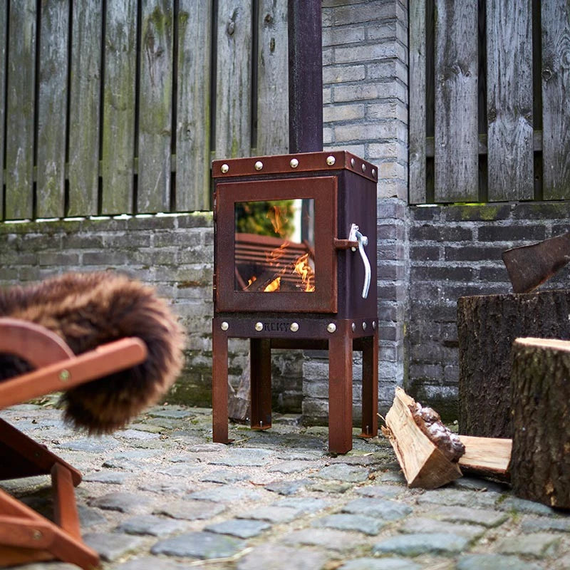 Piquia Rusty Steel Garden Fireplace