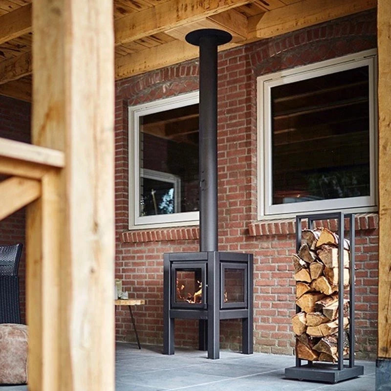 Quaruba large garden fireplace in black, designed for efficient outdoor heating with a modern and sleek design