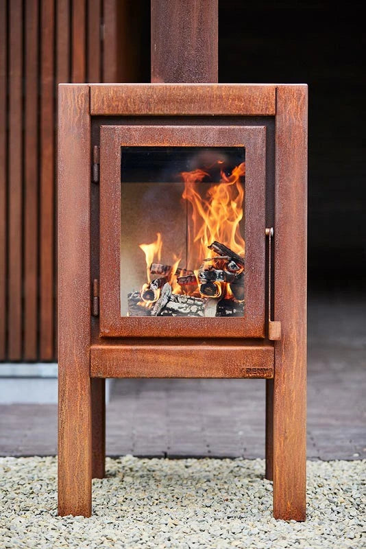 Quaruba XL rusted steel outdoor fireplace