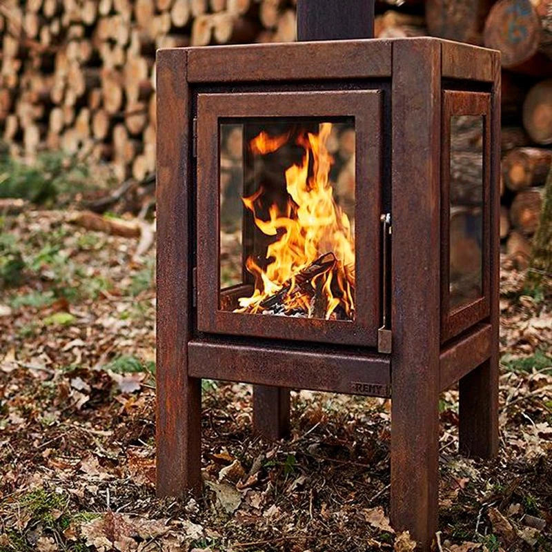 Quaruba XL rusted steel outdoor fireplace